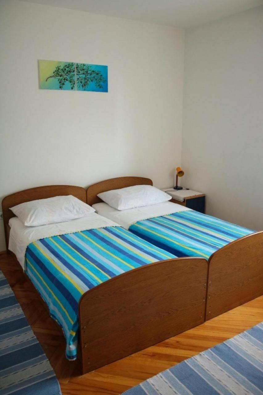 Apartments Zdravko - 150 M From Sandy Beach Duce Exterior photo
